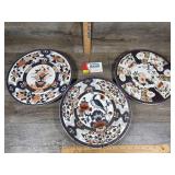 Vintage Japaanese Imari Style Porcelain Plates
