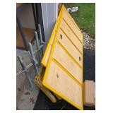 Small set of scaffolding. Unsure if missing parts