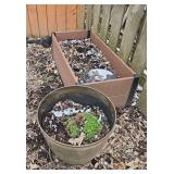 Yard decor, planters