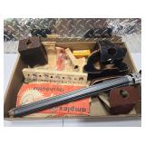 1 flat of vintage cameras accessories