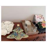 Vintage collectibles and kitchenware