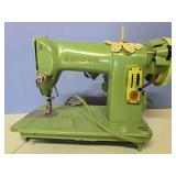 Singer Sewing Machine 185K