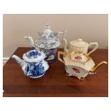 4 teapots as shown