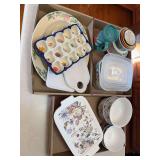 3 flats of kitchenware