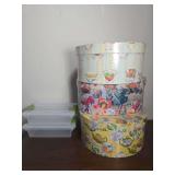 Lot of storage containers