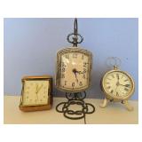 3 modern small clocks