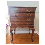 Silverware cabinet