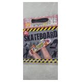 NEW Pro-Finger-Boarder Book & Skateboard