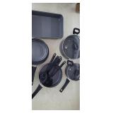 13 Pc  Bella Cookware Set, Grey.