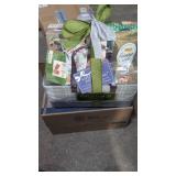Wine Country Gift Basket  Fudge, Crackers,