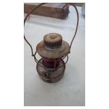 Red Globe Handlan Lantern (Railroad Stye)