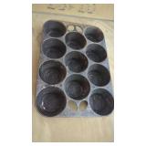 Griswold #10 Muffin Pan