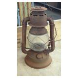 Rustic Dietz Little Wizard Oil Lamp.   Has