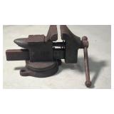 Vintage No. 112 Bench Vise with a Swivel Base and
