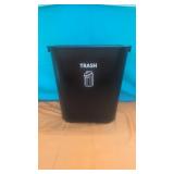 (New) 7 Gallon Rubbermaid  Office Trash Can