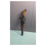 Vintage Dorado pistol-shaped collectible knife