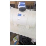 BigRAce Roto Mold 35 Gallon Horizontal Leg Tank