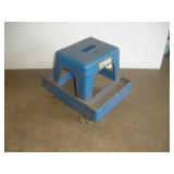 Norton Mechaincs Stool