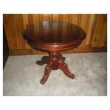 End Table  25x22 inches