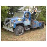 1981 INTERNATIONAL WRECKER W/