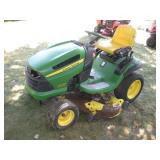 JOHN DEERE LA 130 LAWN TRACTOR W/