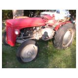 FERGUSON 30 FARM TRACTOR W/