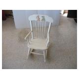 CHILDRENS ROCKING CHAIR