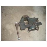 LITTLESTOWN #25 BENCH VISE W/ 4IN JAR 9IN LONG