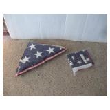 2 AMERICAN FLAGS