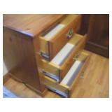 WOODEN NIGHT STAND 25X19X29