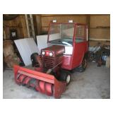 WHEELHORSE D-180 AUTO LAWN TRACTOR W/ 4 FT