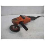 B&D HD GRINDER W/ 6IN WIRE WHEEL