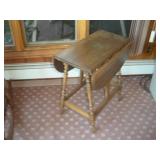 DROP LEAF TABLE 26X14X24