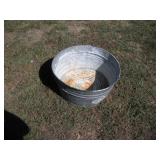GALVANIZED WASHTUB 2FT DIAM
