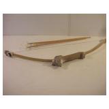 TOY BOW AND SUCTION CUP ARROWS 28IN