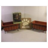 TABLETOP FOUNTAIN AND PLANTERS