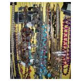 25 PCS-INDIAN & COSTUME JEWERLY BEADED NECKLACES