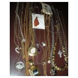 25 PCS COSTUME JEWELRY NECKLACES