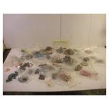 ASSORTED COSTUME JEWLERY