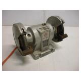 B&D 6IN BENCH GRINDER