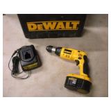 DEWALT 18V 1/2 IN CORDLESS DRILL W/