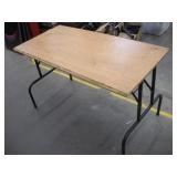 4 FT FOLDING TABLE