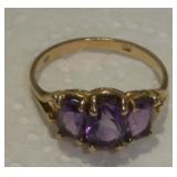 10 KARAT GOLD RING W/ AMETHYST STONE (SIZE 6)