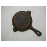 WAGNER WARE CAST IRON ASHTRAY PROMO