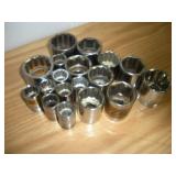 ASSORTED 1/2 IN DRIVE SOCKETS NOT A SET