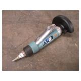 DYNA BRADE 4 1/2 IN PNEUMATIC GRINDER