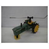 JOHN DEERE GARDEN SPRINKLER 16IN LONG
