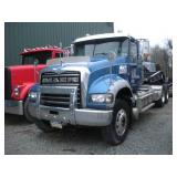 2014 MACK GRANITE SERIES SEMI TRUCK W/