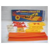 VINTAGE HOT WHEELS DASH AND CRASH TRACK SET