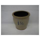 VINTAGE 1/2 GAL CROCK